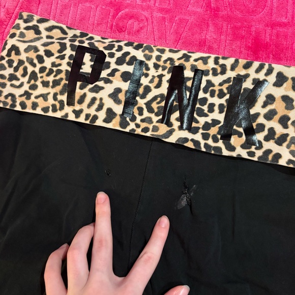 READ DESC - Victoria’s Secret PINK Leopard Fold Over Yoga Pants – very Flawed - Picture 15 of 16
